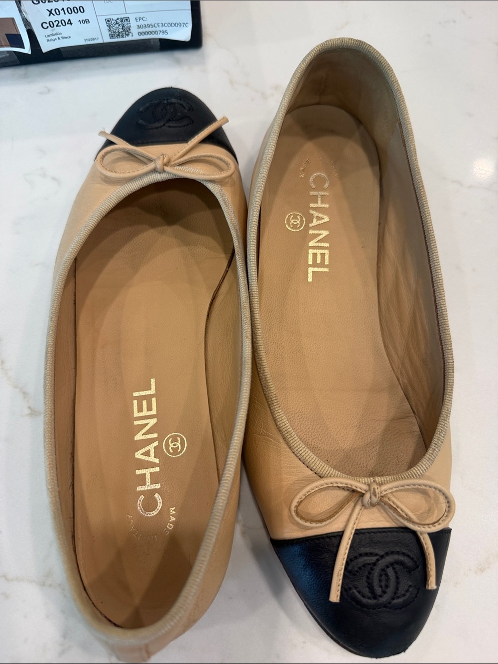 CHANEL Beige and Black Leather Cap-Toe Ballerinas Flats - Picture 10 of 13